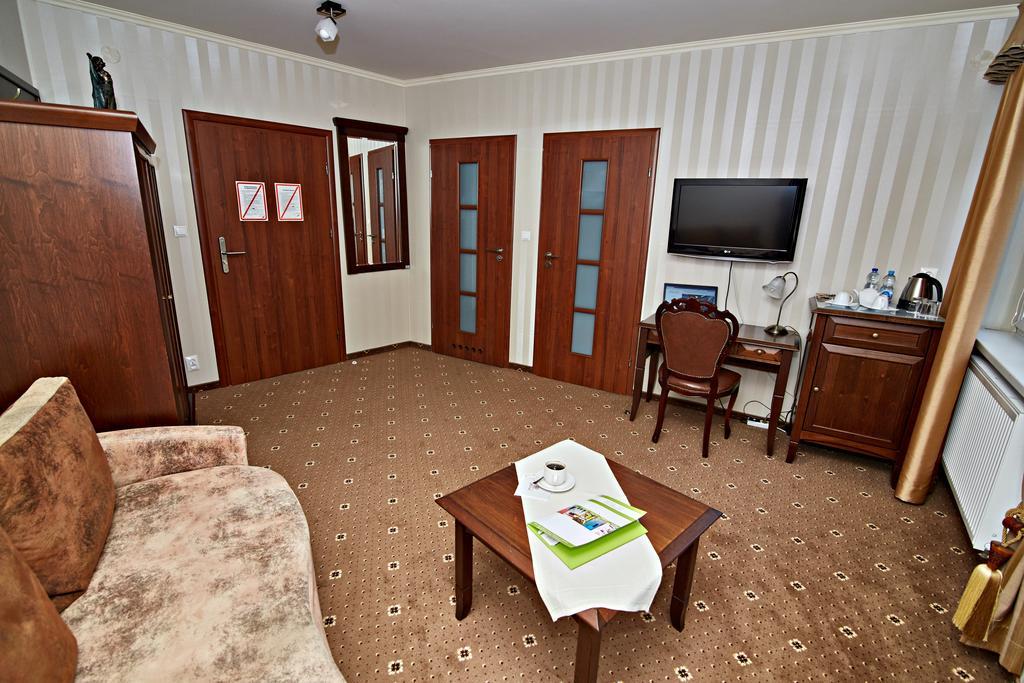 Hotel Ted Radomsko Rum bild
