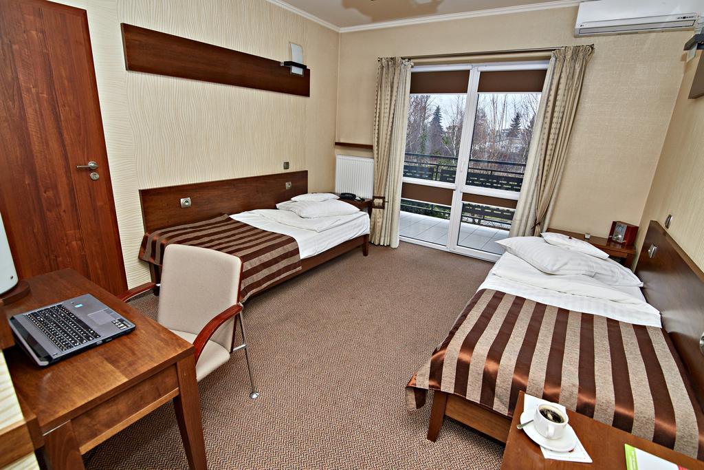 Hotel Ted Radomsko Rum bild