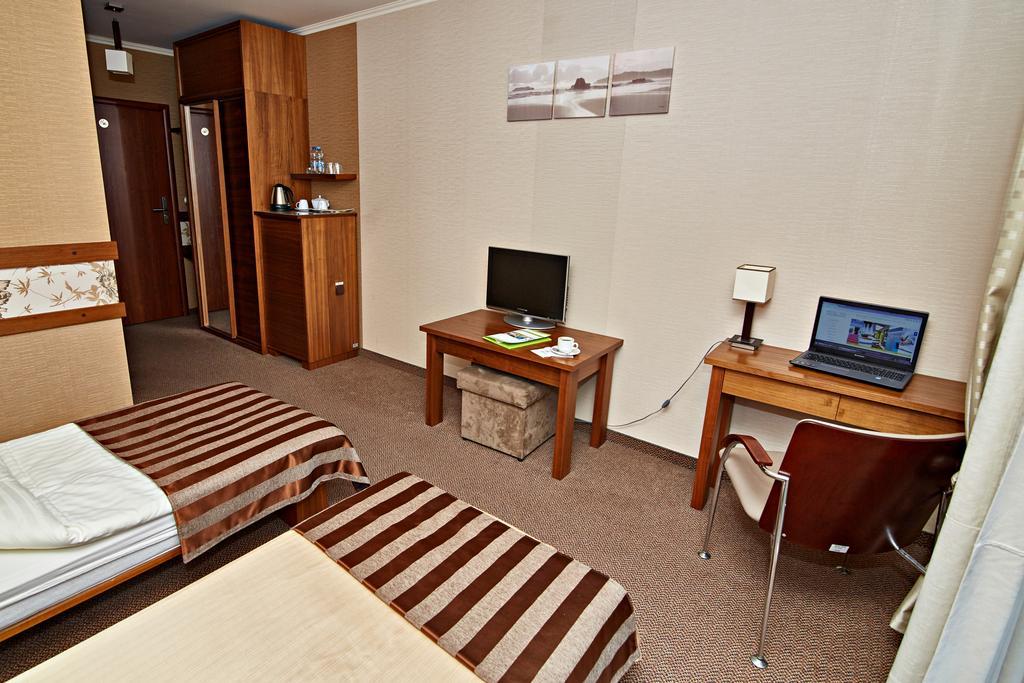 Hotel Ted Radomsko Rum bild