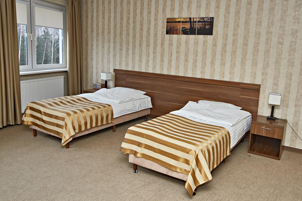 Hotel Ted Radomsko Exteriör bild
